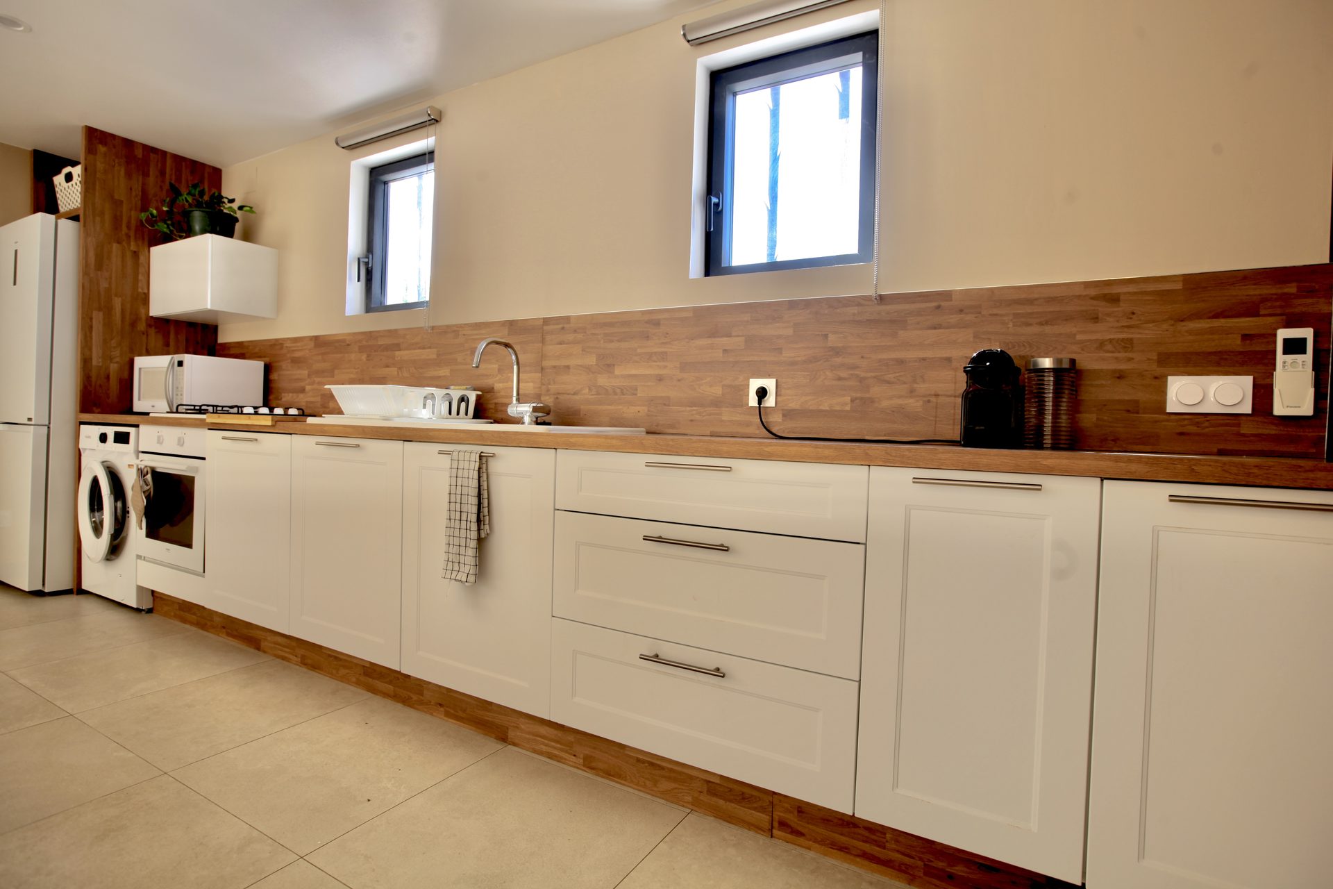 Cuisine moderne entièrement équipée